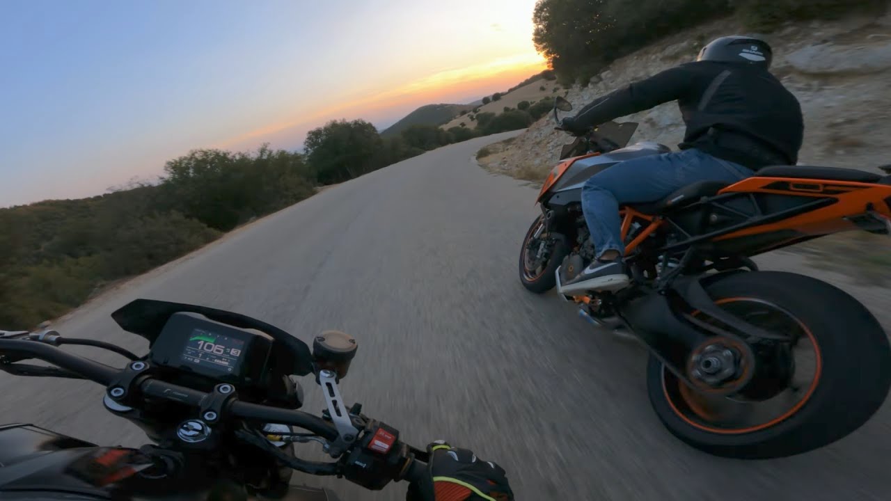 KTM rider challenged the wrong Yamaha | MT-09 v  SuperDuke 1290 GT