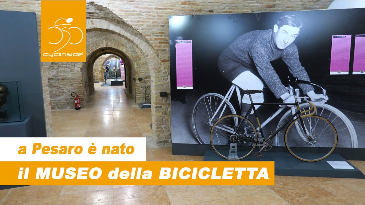 Biciclette da corsa d'epoca in mostra a Pesaro