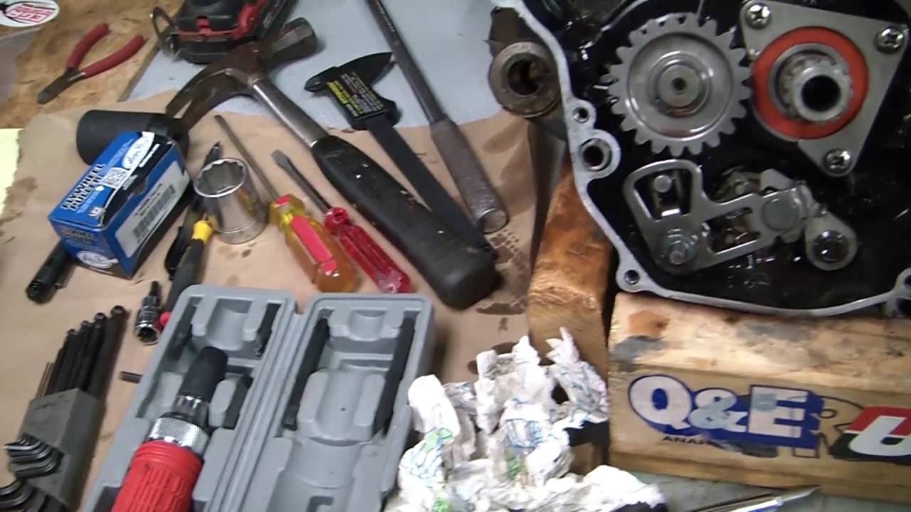 1985 YZ250 - Engine Rebuild Clips