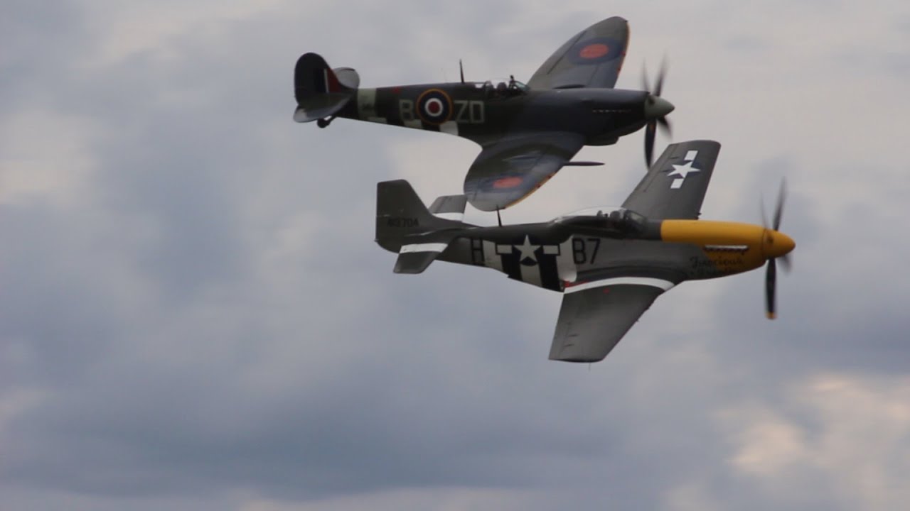 P-51 Mustang & Spitfire @ Dunsfold Wings & Wheels 2014 (HD)
