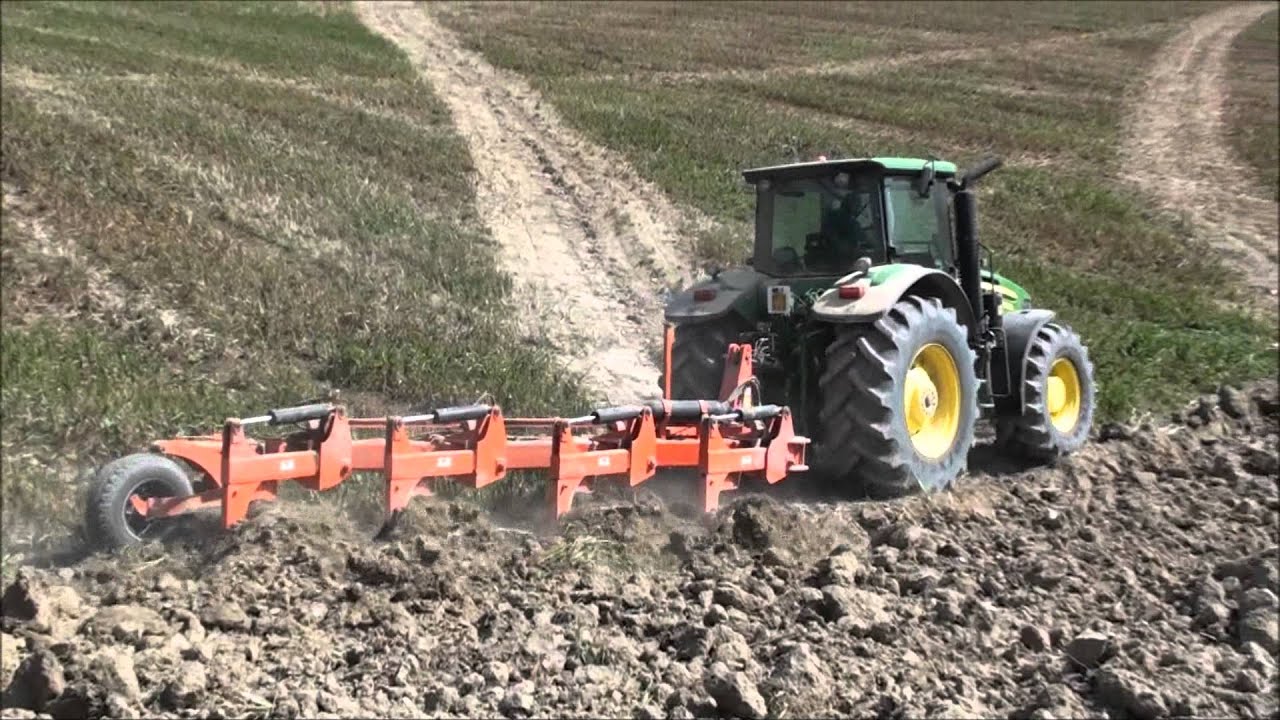 Aratro Quadrivomere idropneumatico CMA: CHEROKEE QP05FV + John Deere 7930