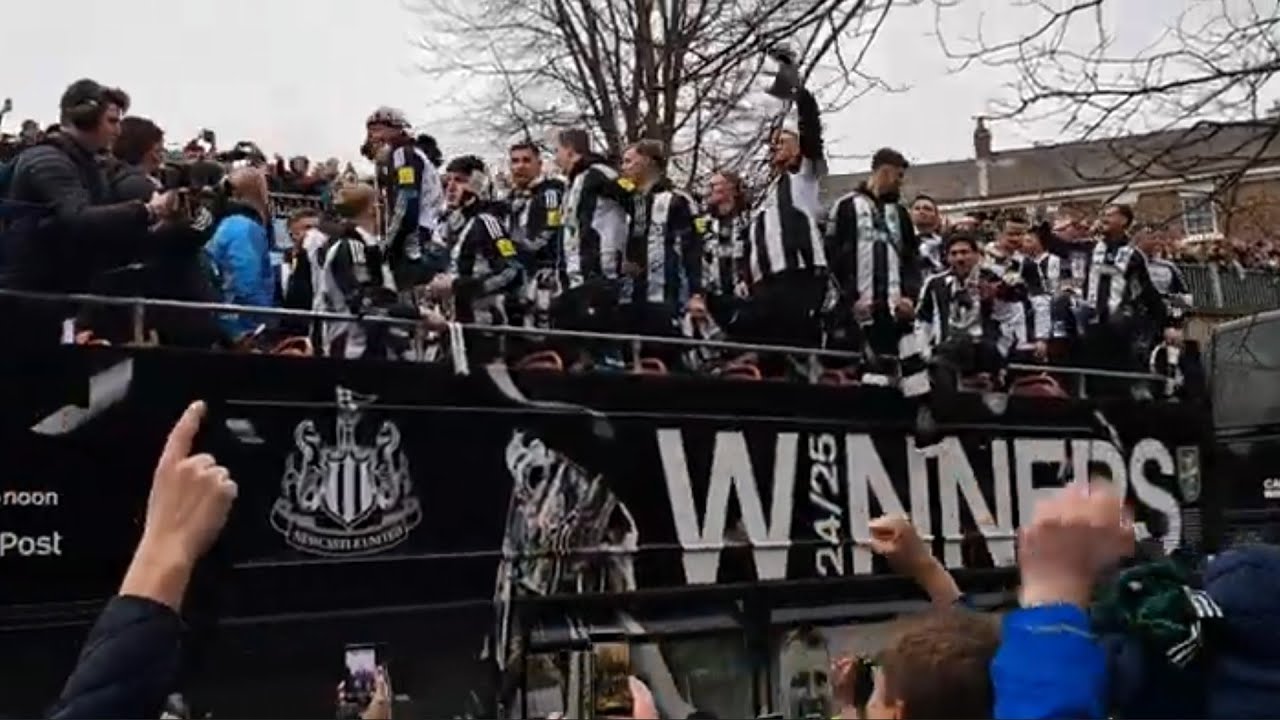 AMAZING SCENES as Newcastle United fans fill the streets for Carabao Cup Winners parade 