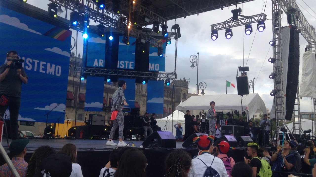 ARISTEMO en la 41 marcha LGBTTTI. Zócalo CDMX.