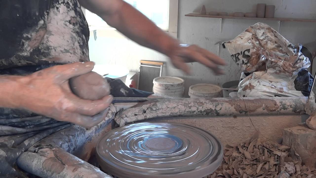 SIMON LEACH POTTERY TV - Throwing tea cups/bowls...thoughts etc !