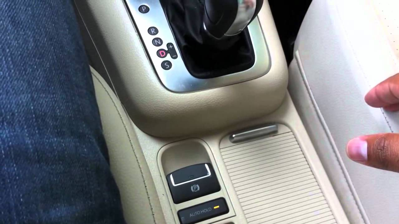 AutoHold explained ( Passat, CC, Tiguan, Touareg)