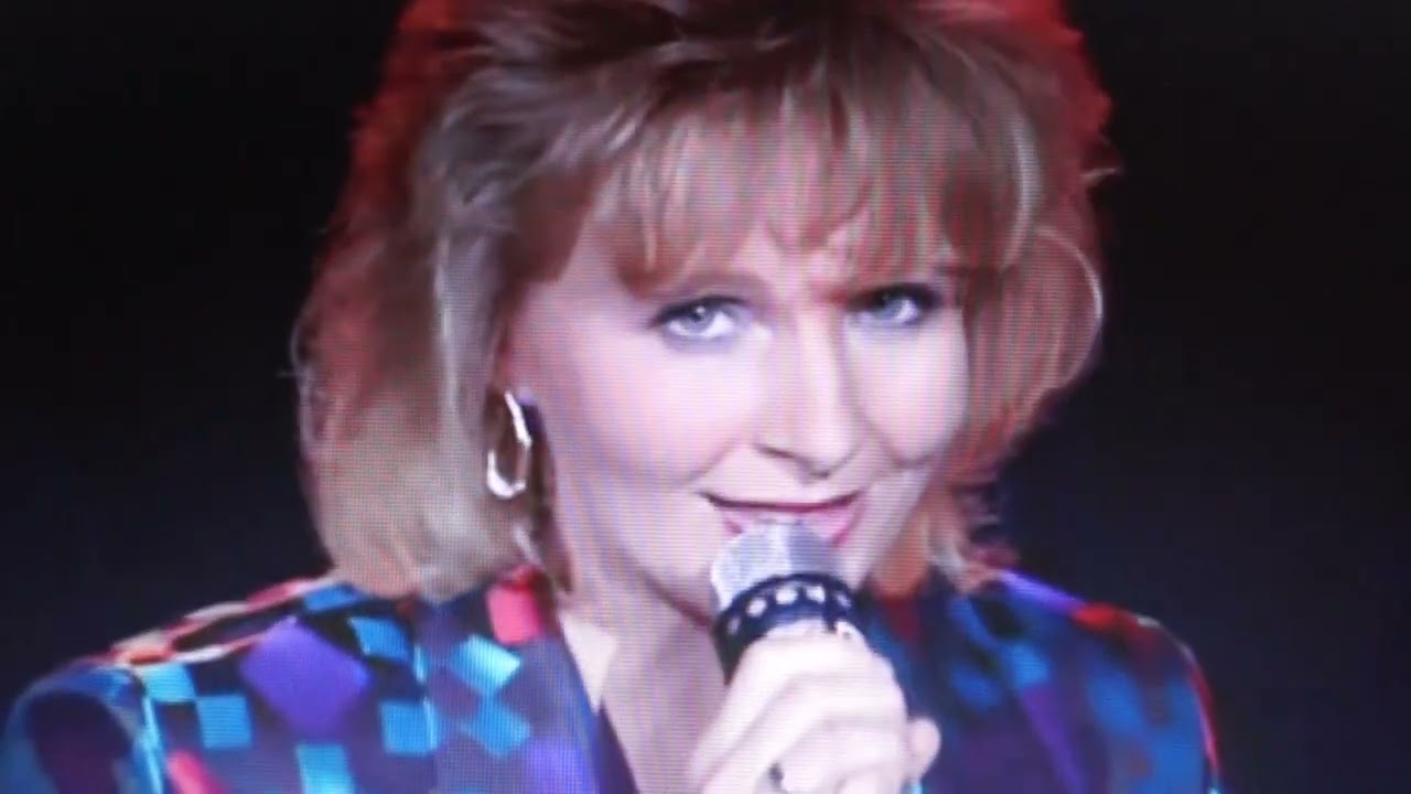 Vocaal centaal met Mieke Gijs en de muziek jaar 1992 vanuit studio Utrecht
