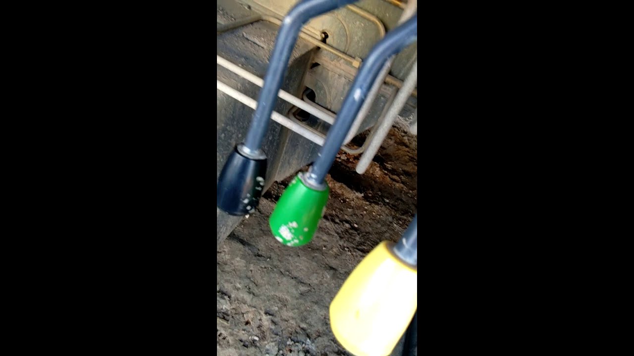 Cara memasang outrigger ( kaki crane )
