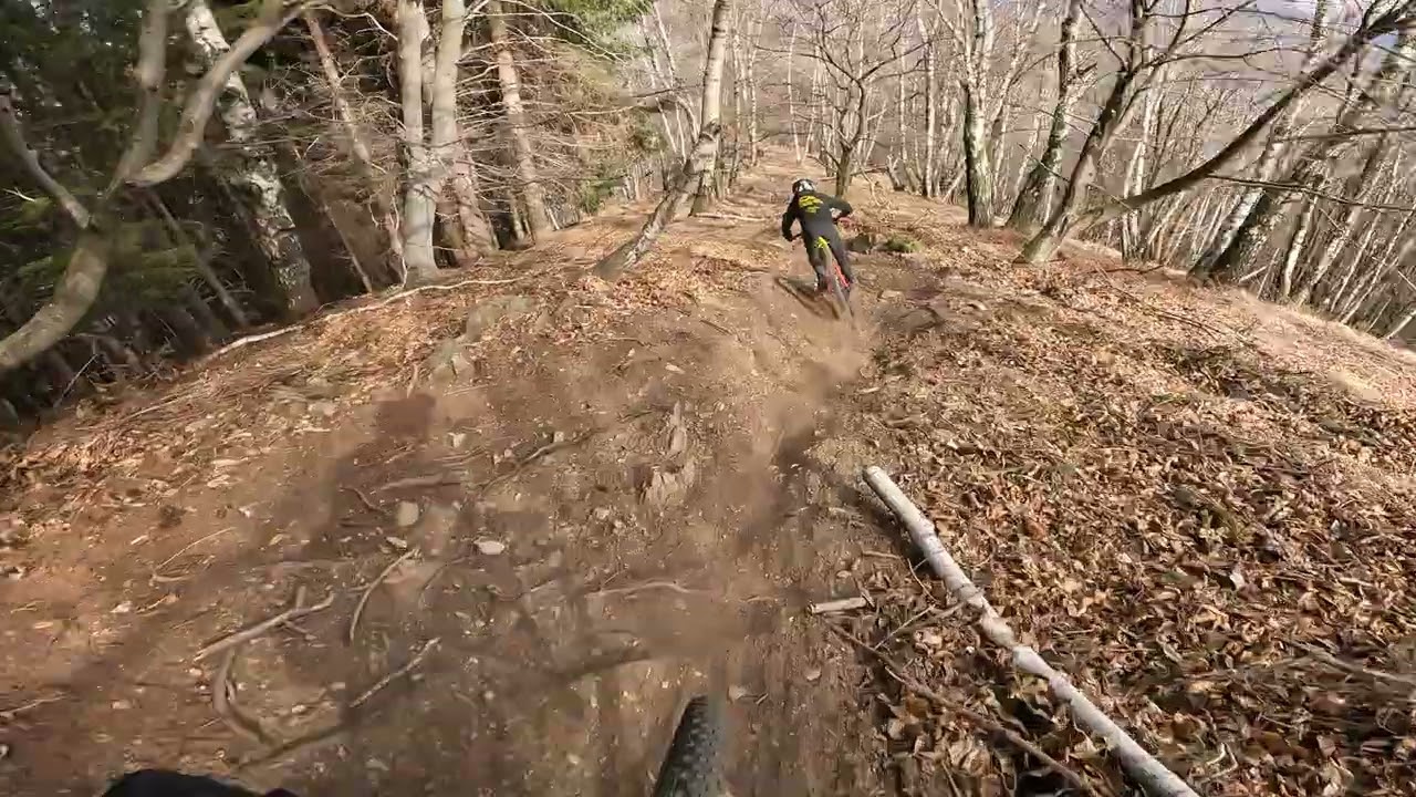 Following Ryan Galli _ Crestino _ La Crosa Trails