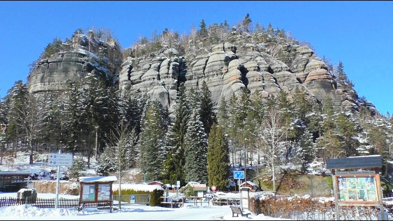 Berg Oybin im Winter mit Schnee / Ruinen und Rundgang auf dem Bergringweg / Zittauer Gebirge