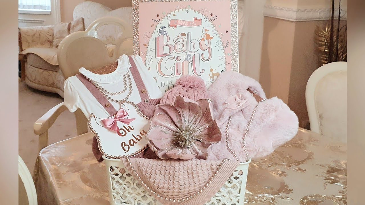 Baby girl gift hamper