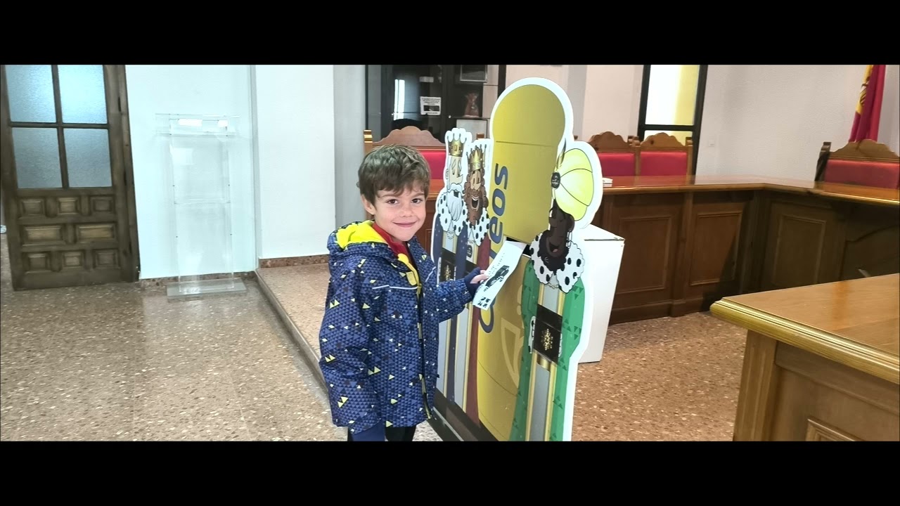 EL ALUMNADO DE PRIMERO VISITA LOS BELENES Y  LOS PAJES PARA ECHAR LA CARTA A LOS REYES MAGOS EN 2025