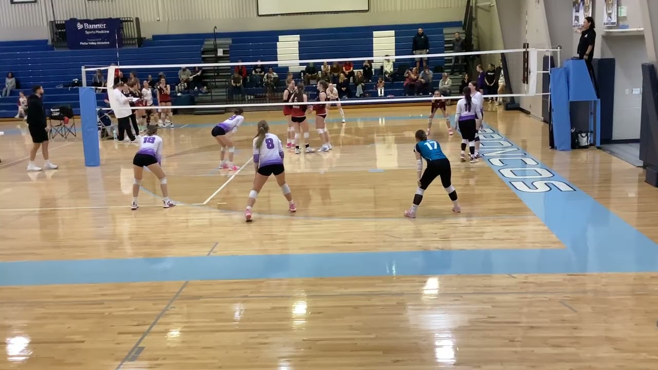 RMR  showdown Sunday 15 start of third set premier VBC 16 red