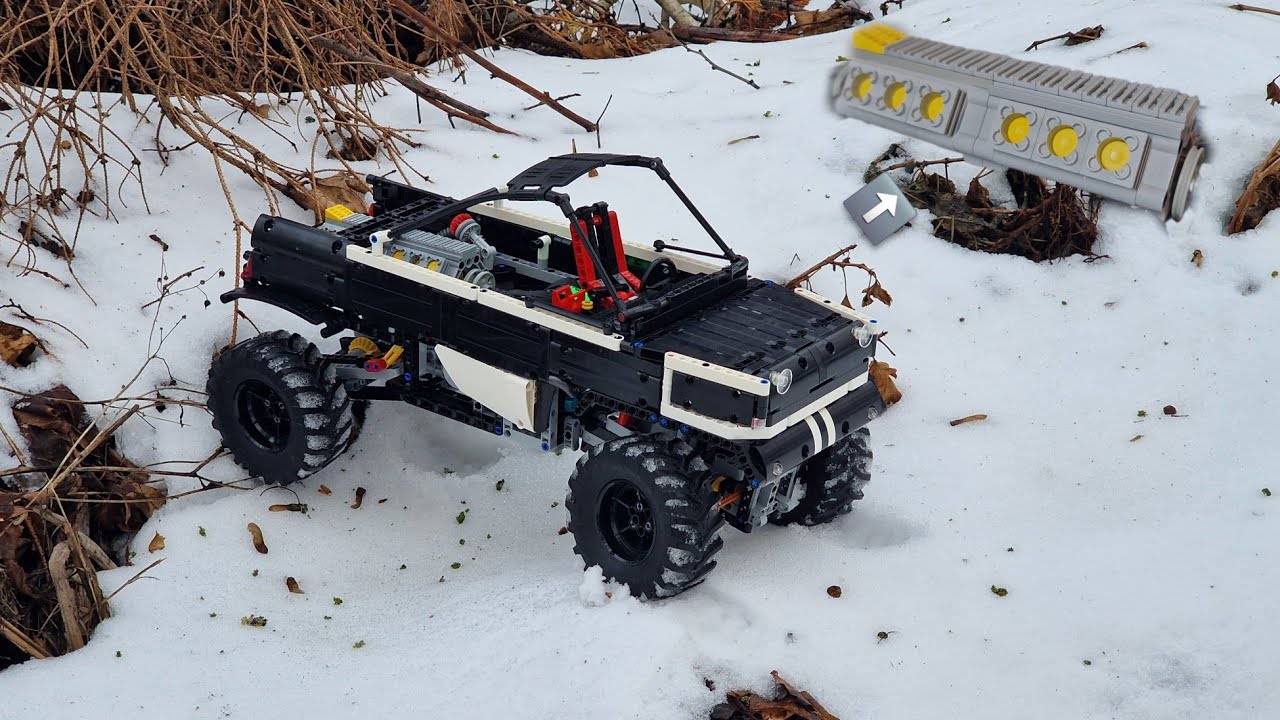 Lego offroad car with V12 engine?