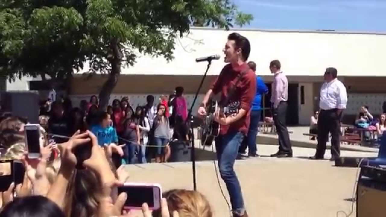 Drake Bell - I Found A Way Live at Clovis West High School