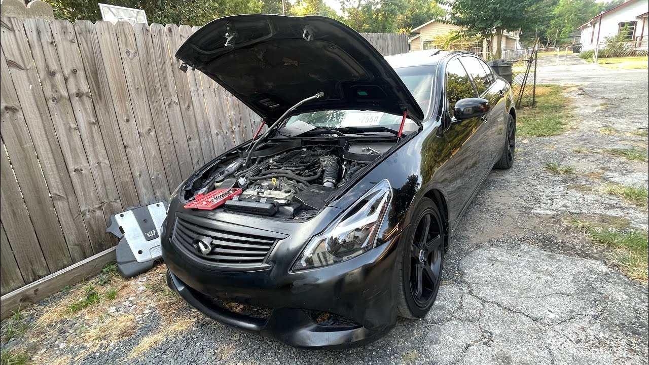 G37 G35 Q40 G25 Q50 Замена свечи зажигания/катушки зажигания СНЯТЫЙ способ крепления болта корпус...