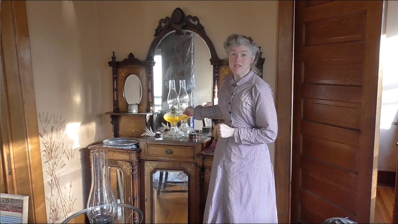 Tips for getting the most light from an oil lamp