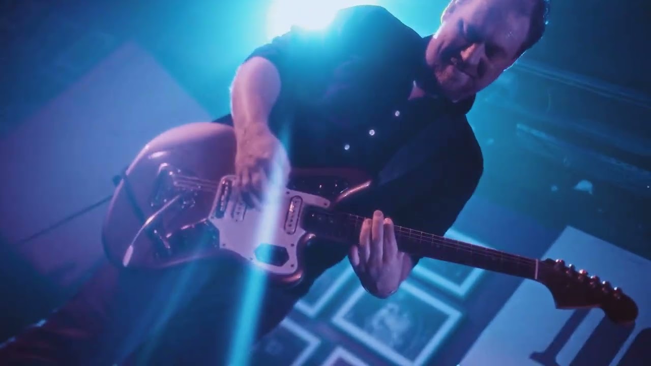 Plastic Bardo-100 club,  Satellite 