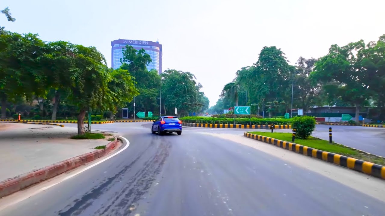 Driving in New Delhi 2025 🇮🇳 - 4K Tour of India’s Capital City