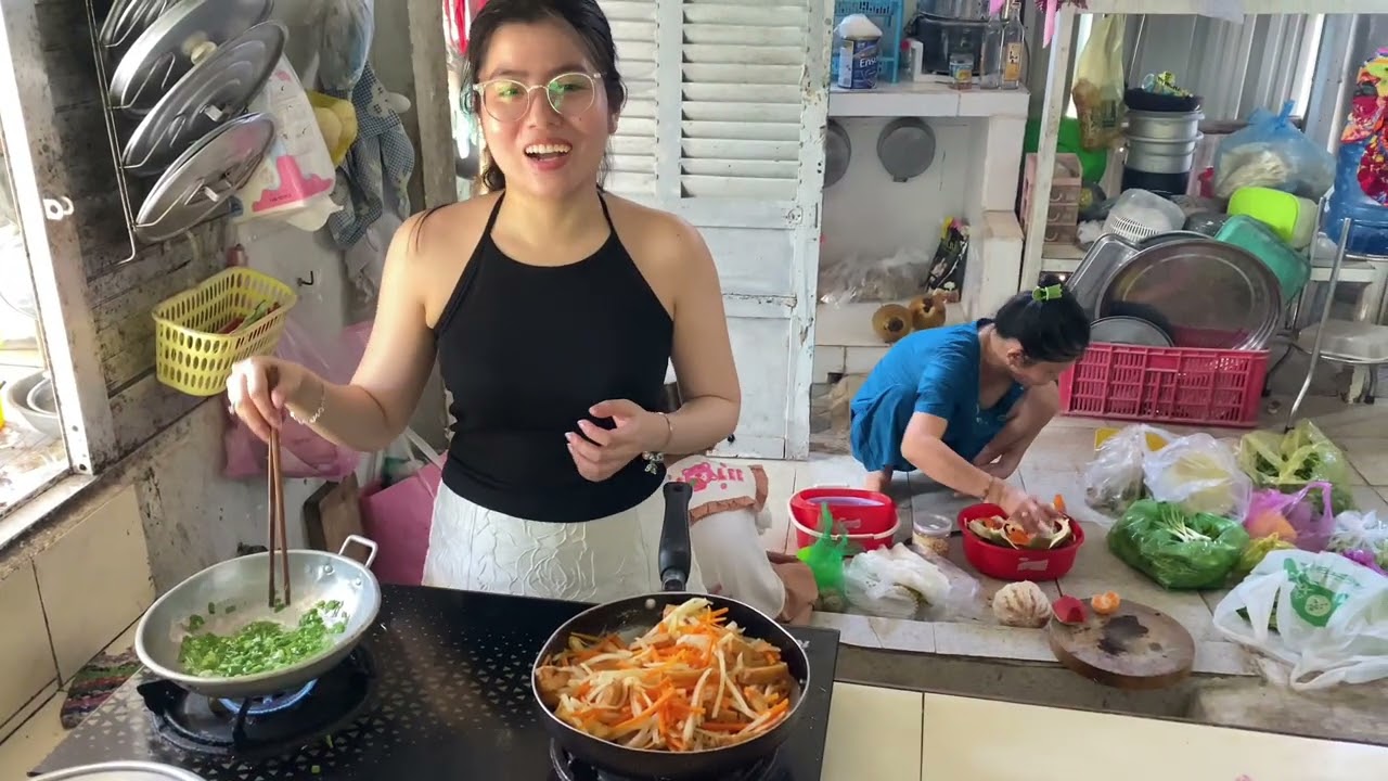 Mùng 1 Tết Bính Ngọ