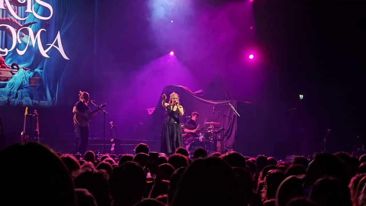 Paris Paloma - Good Boy live at Ziggo Dome Amsterdam 25/2/2026