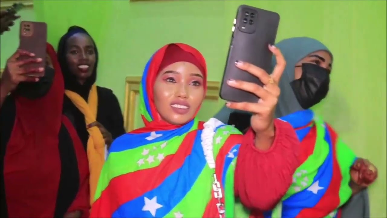 HEESTII BOQORTOOYADA BEEL WEYNTA YANTAAR  -  CODKII F SHINIYEEY - EREYADII ABWAAN DULMIDIID