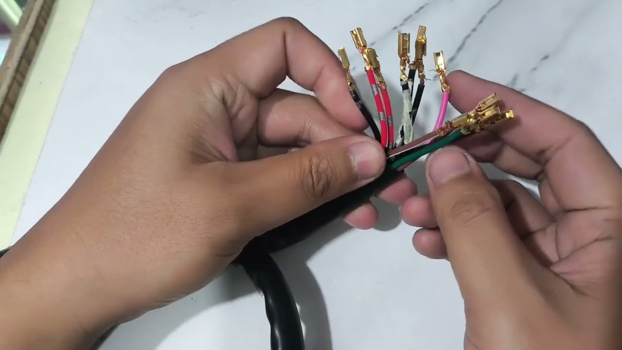 Cara pasang saklar vixion old PNP honda PCX 160 / 150 dan ADV.  Pasang relay semua tombol berfungsi