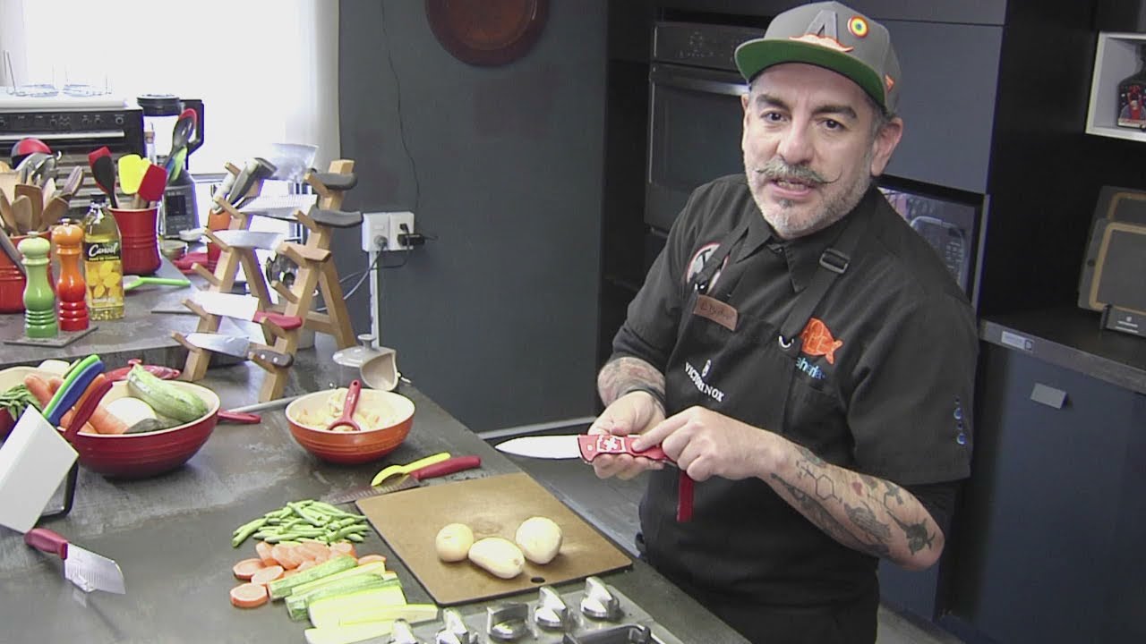 Receta de Caldo Tlalpeño con Aquiles Chávez