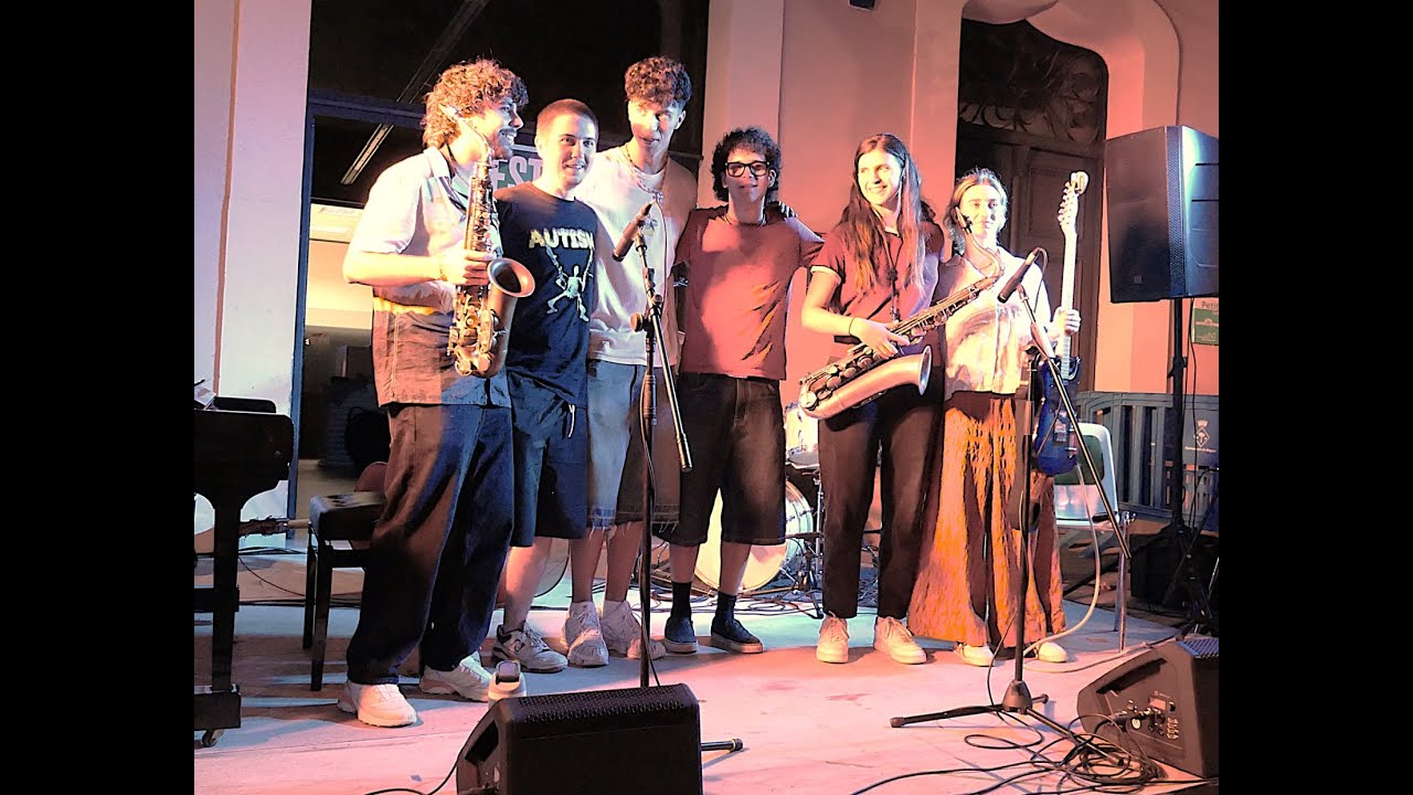 Begues Jazz Camp, 6-8-2025. Concert sencer combo 8 al Passeig de l'Esglesia