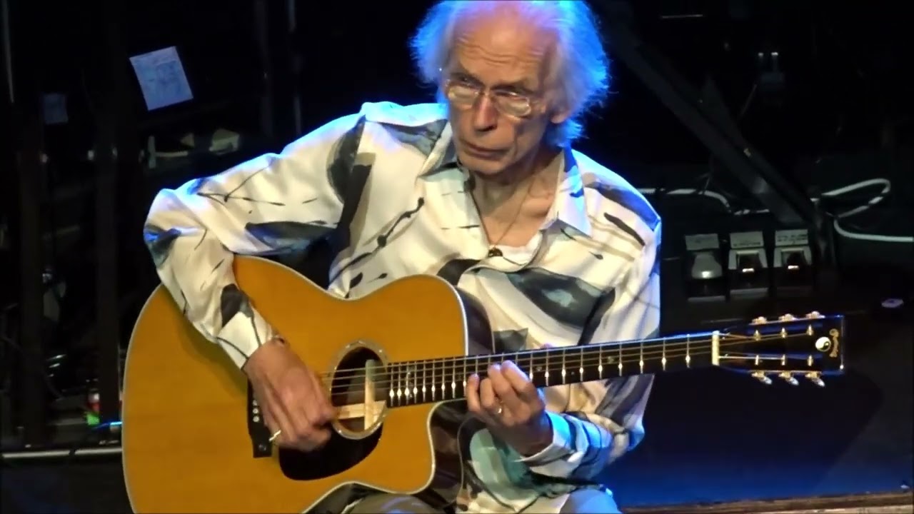 Yes - Steve Howe performs Clap, Live in Cork, Ireland