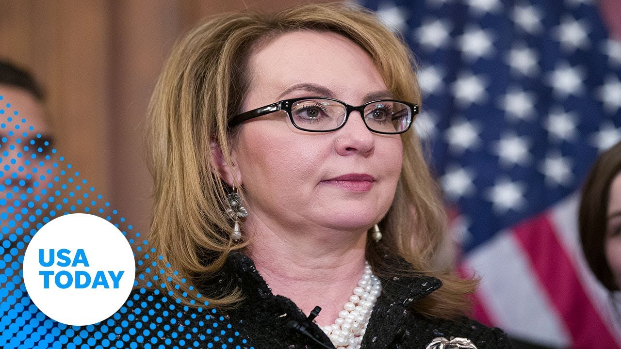 Former Rep. Gabby Giffords introduces gun control bill expanding background checks