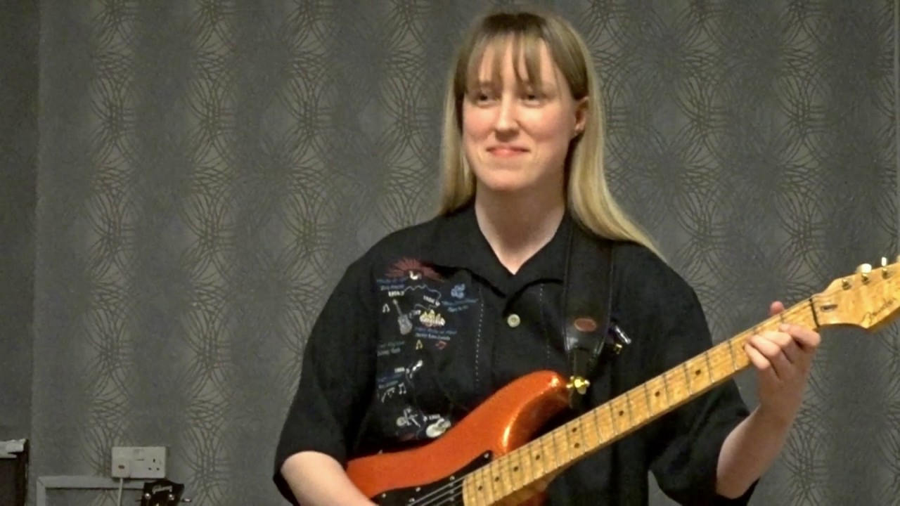 Zoe McCulloch Live in Cardiiff