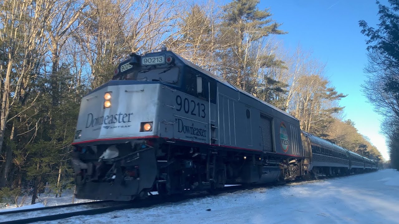 5 Amtraks, 3 Freights: Return of the King