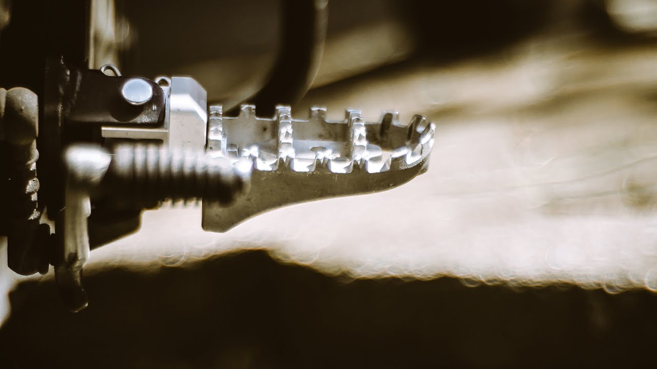HOW TO INSTALL SW MOTECH FOOTPEGS FOR SUZUKI V-STROM 650 [02/06/2020]