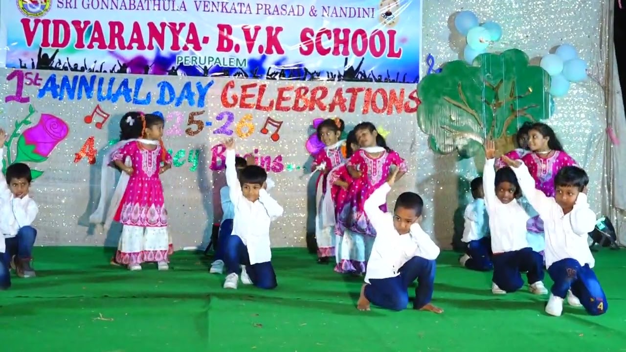 VIDYARANYA B.V.K SCHOOL Song 17
