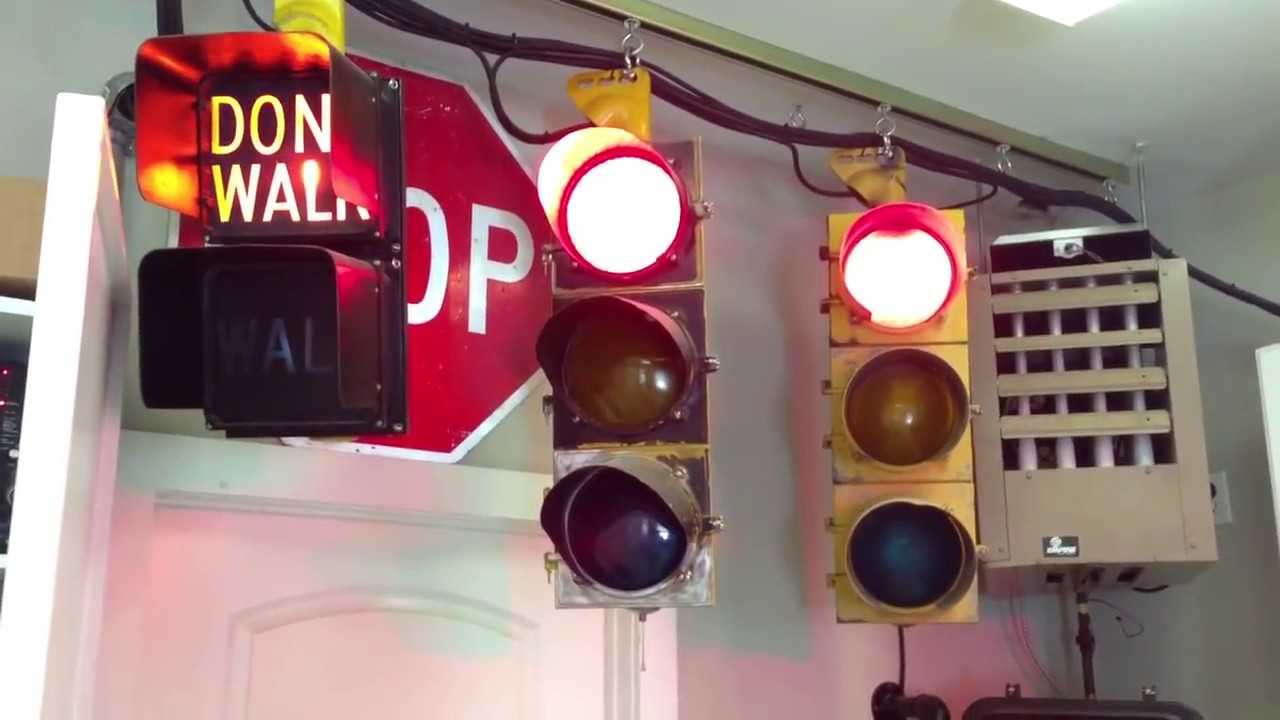 Shop Traffic Signals | How Traffic Lights Work