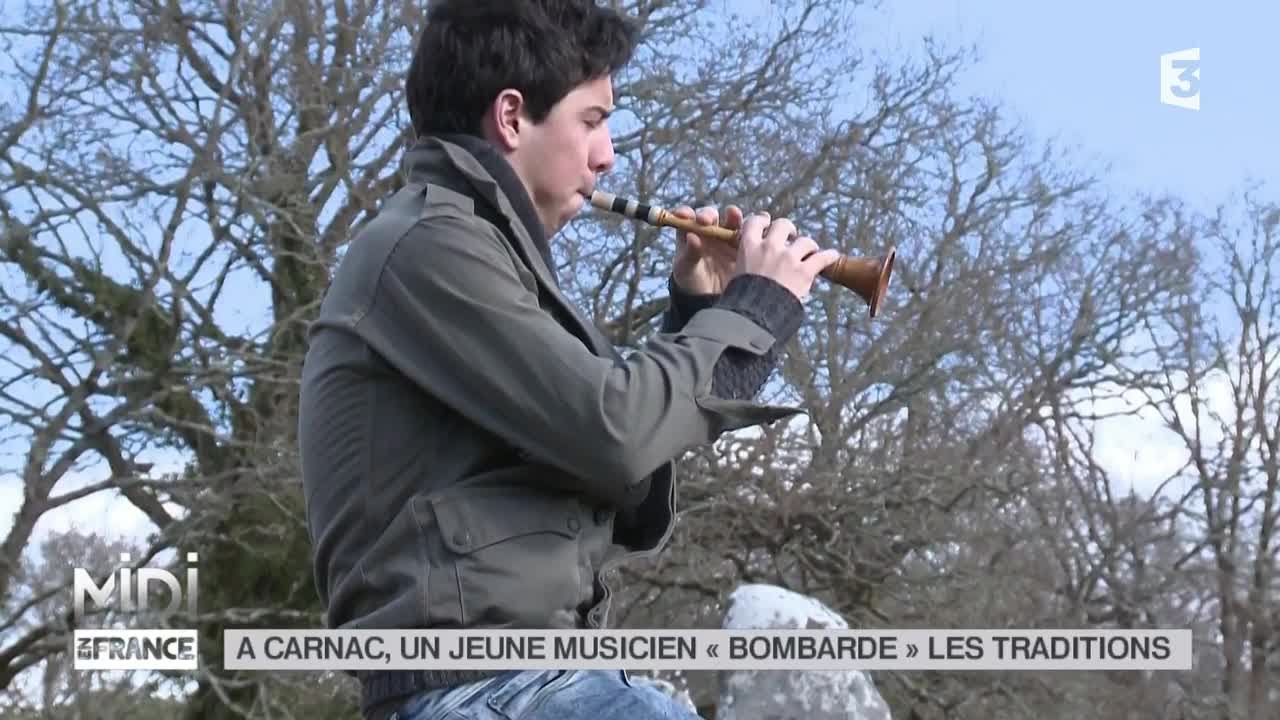 FEUILLETON : À Carnac, un jeune musicien 