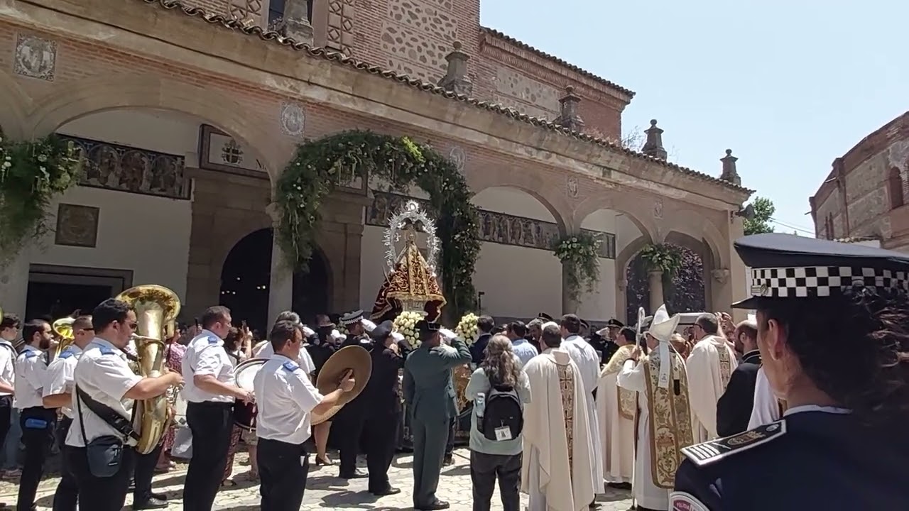 Entrada de la Virgen del Prado en su Basilica. Talavera de la Reina. Toledo
