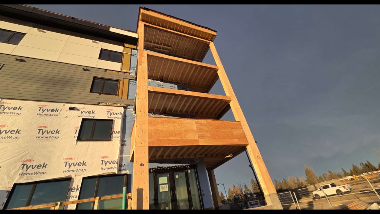 All level decks finished, grateful to this amazing weather #construction   #carpentry
