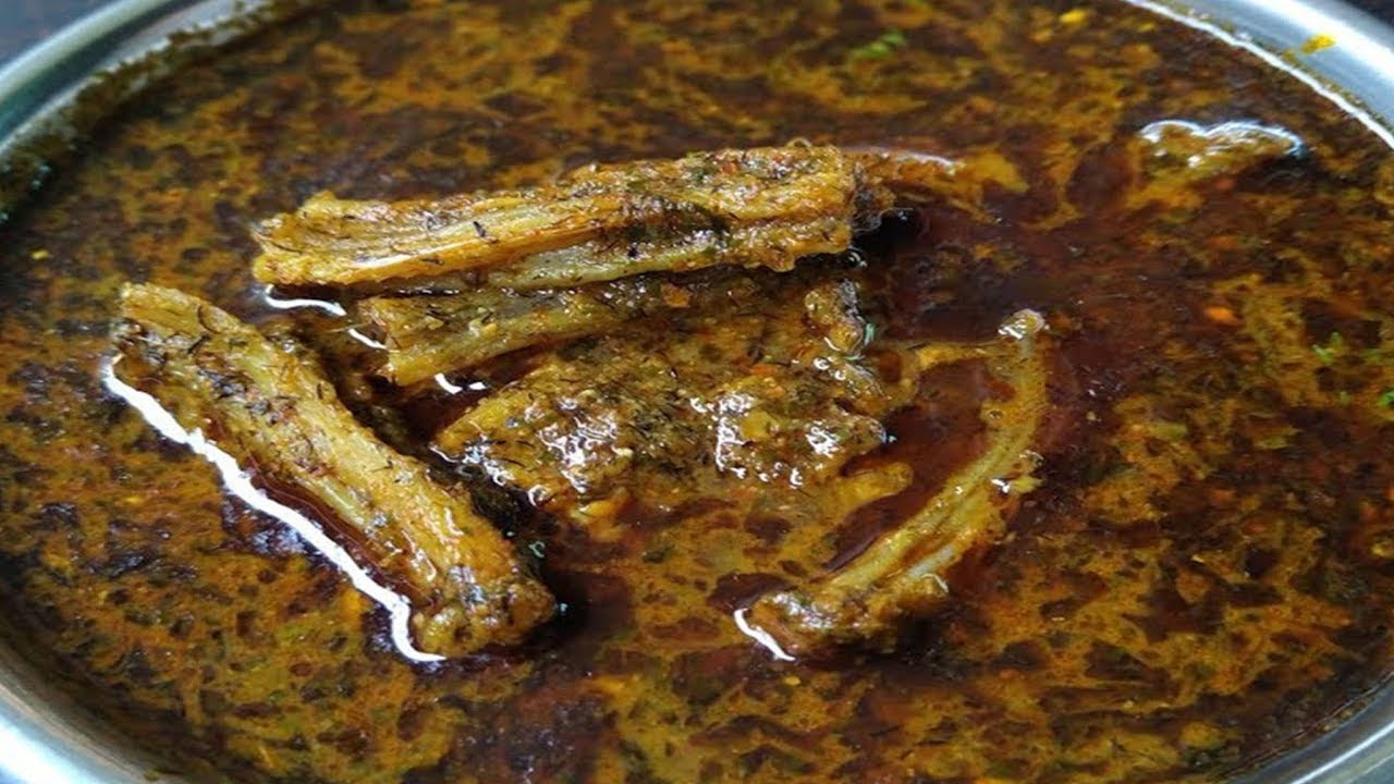 बोंबिल कालवण |  Bombil Recipe In Marathi | Bombay Duck Curry | CookWithDeepali