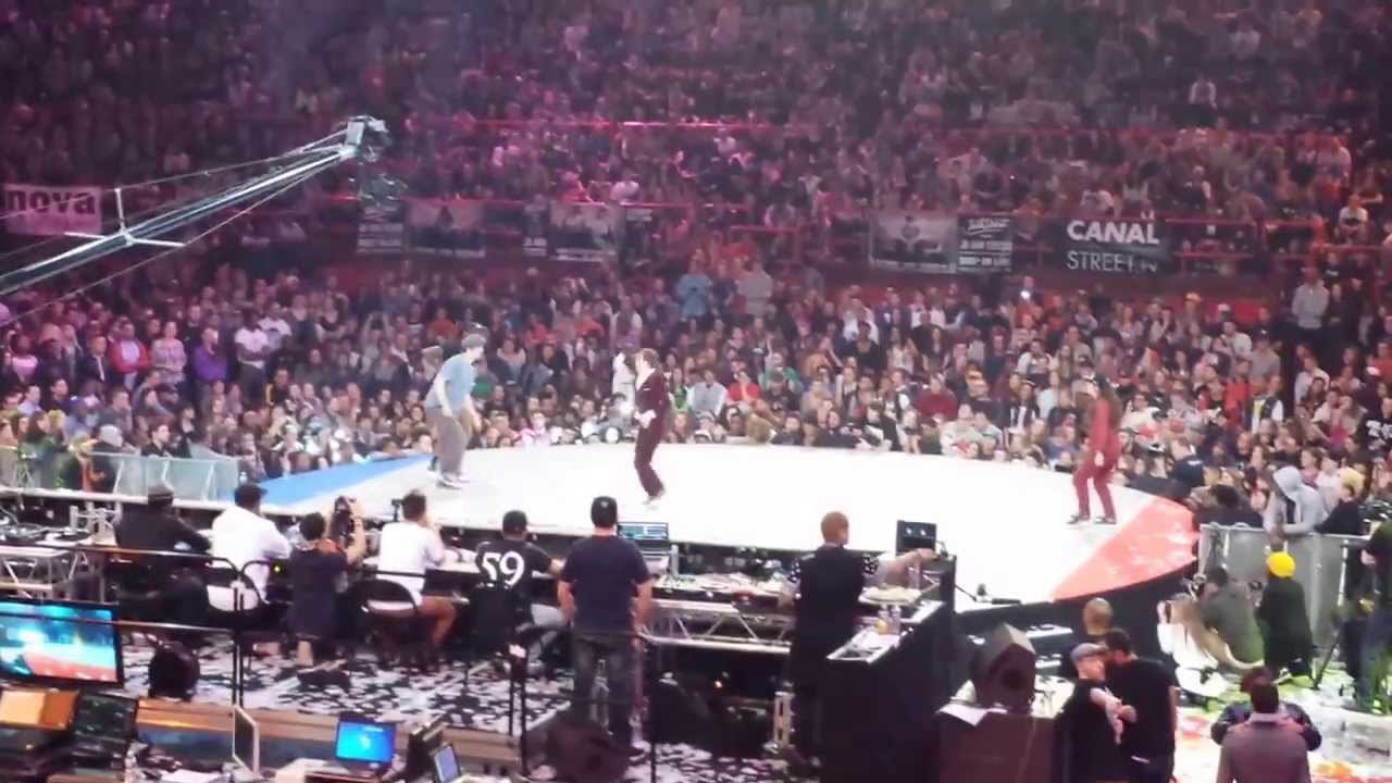 Juste Debout 2014 - A Train & Willow Vs Vovan & Funky J