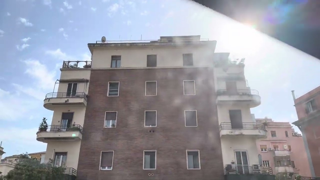 Inside the 490 bus Roma/ Beautiful buildings in Rome/SUBSCRIBE TO MY CHANNEL @lalefinieyesroma 😇