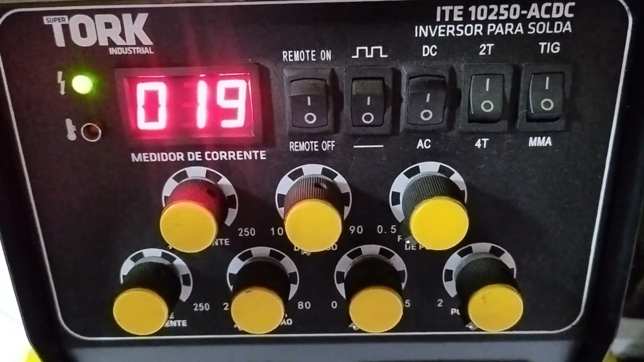 INVERSORAS TIG. IMPETS 10200 DC PULSADA COM TIG COLD E ITE 10250 AC/DC PULSADA. 