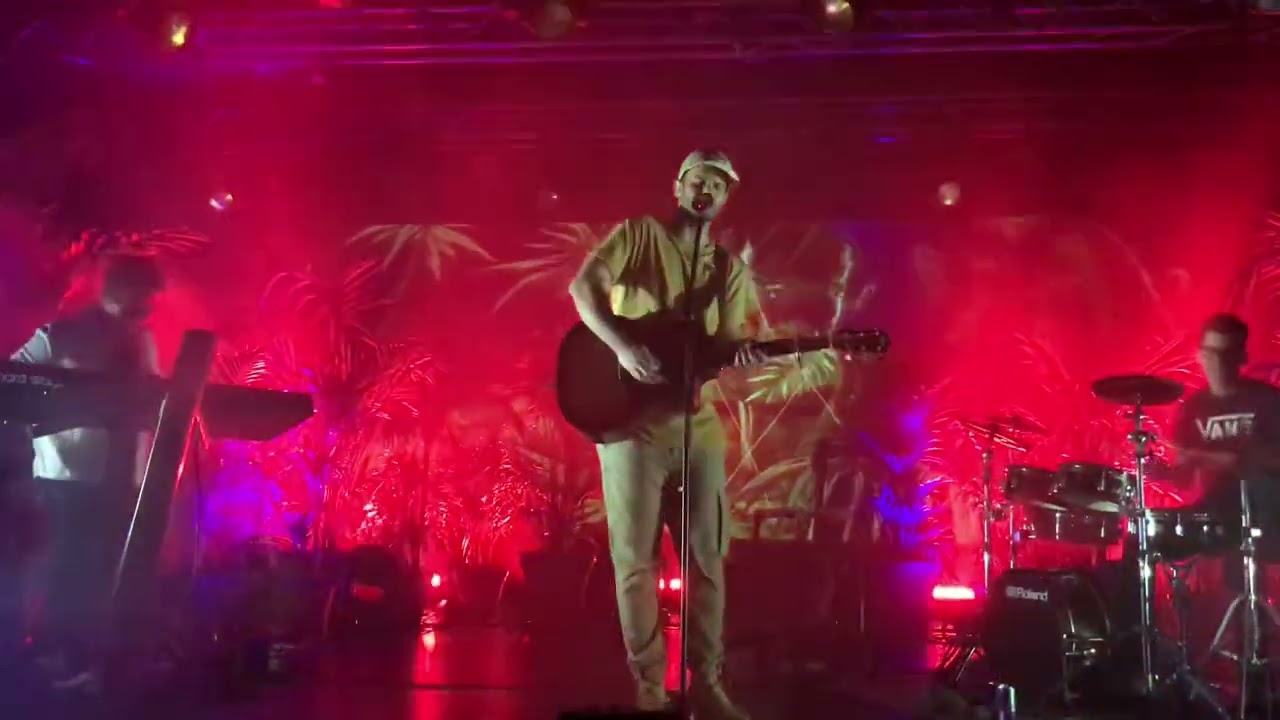 Szakács Gergő-Indulj el  (Akvárium klub)