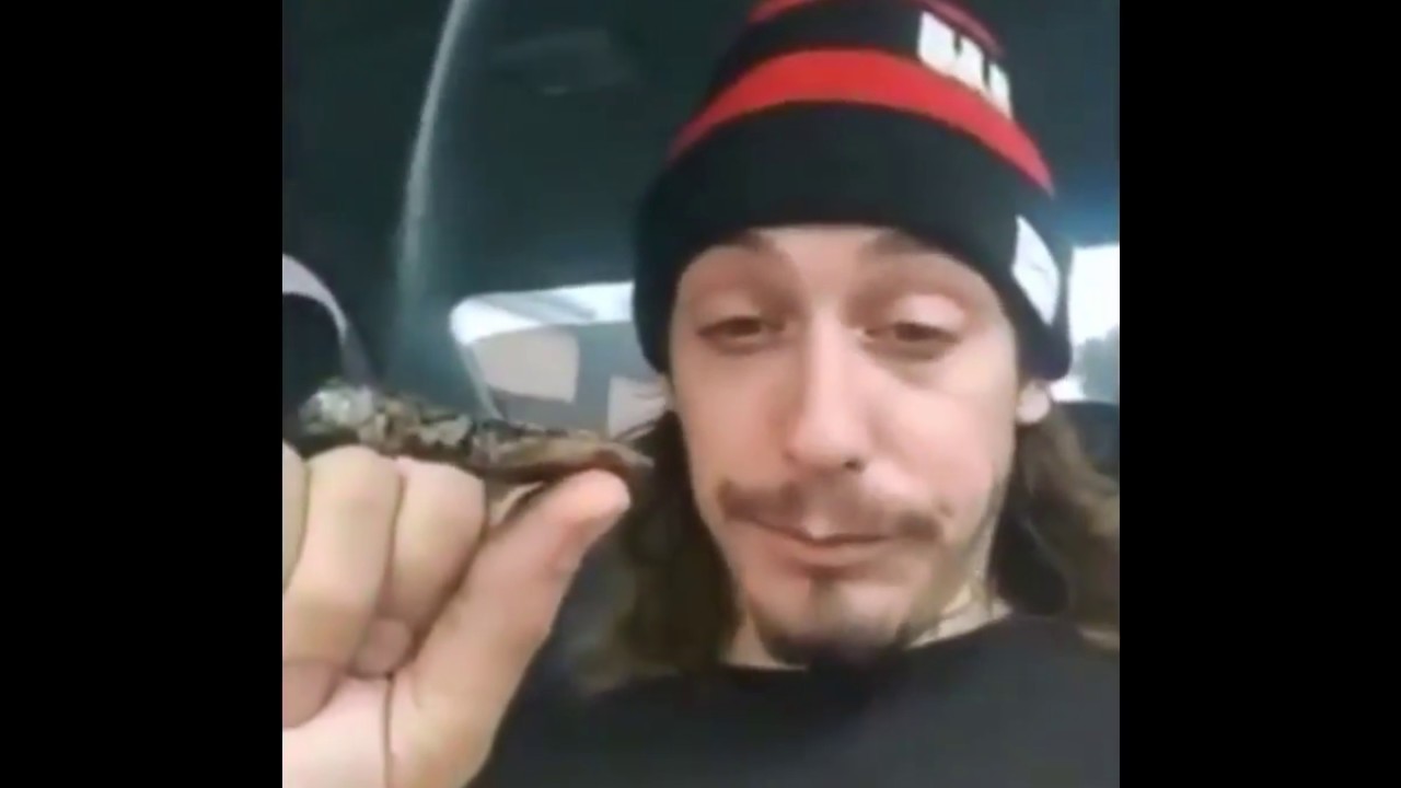 Smoking Entire Blunt In 1 Hit