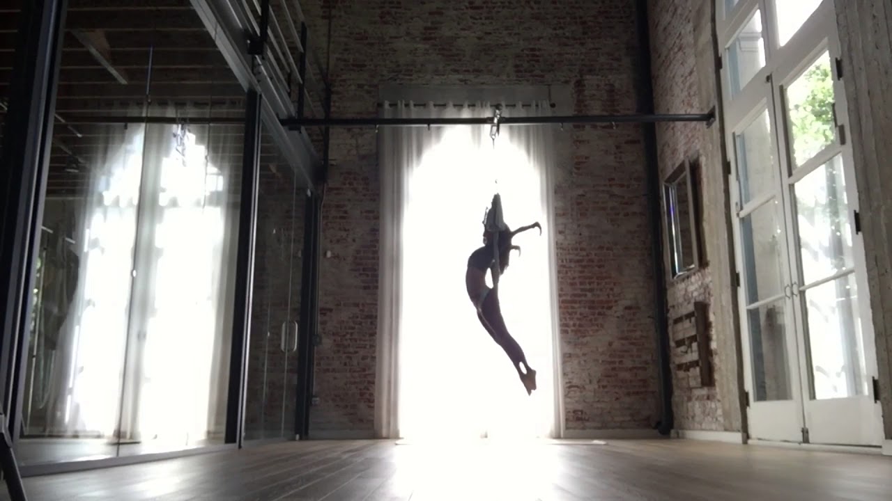 Aerial Flow | D&A Flying Yoga | Seun