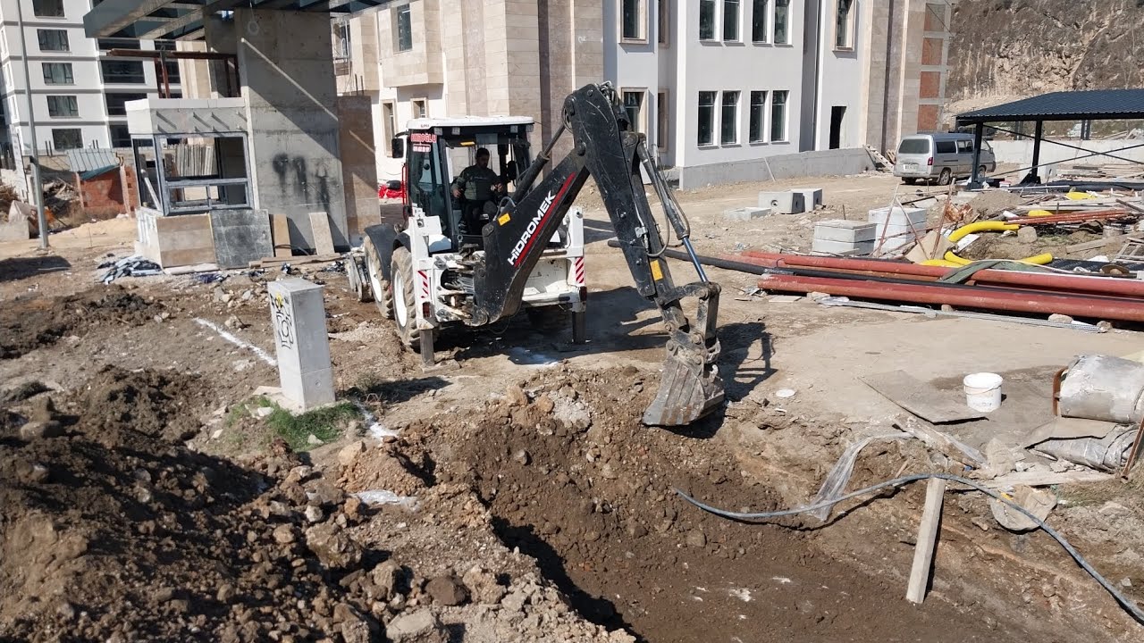 Backhoeloader working #keşfet #super #supra #working #backhoeloader #hidromek #cats #cat #catlover