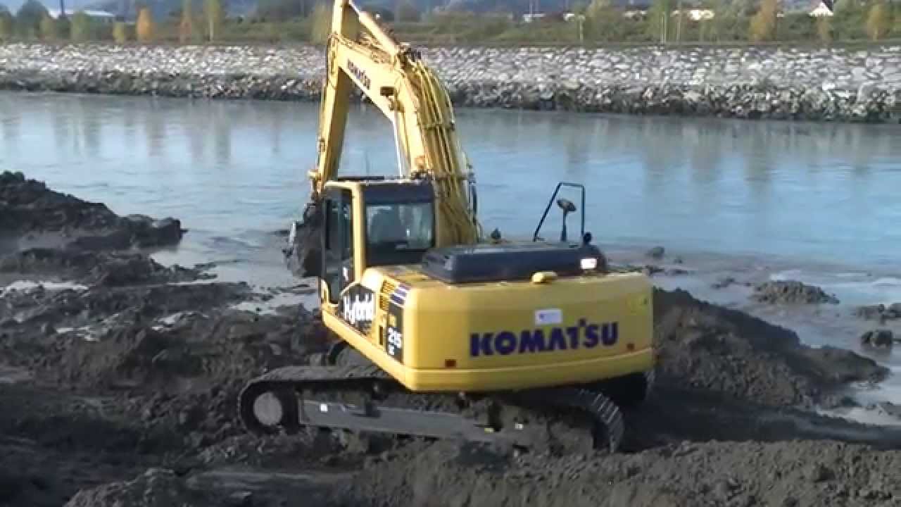 Машини Komatsu в действие