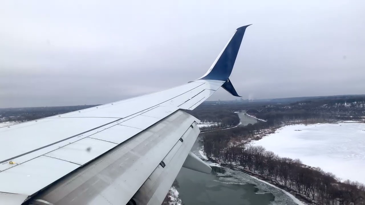 Nashville to Minneapolis Delta 739