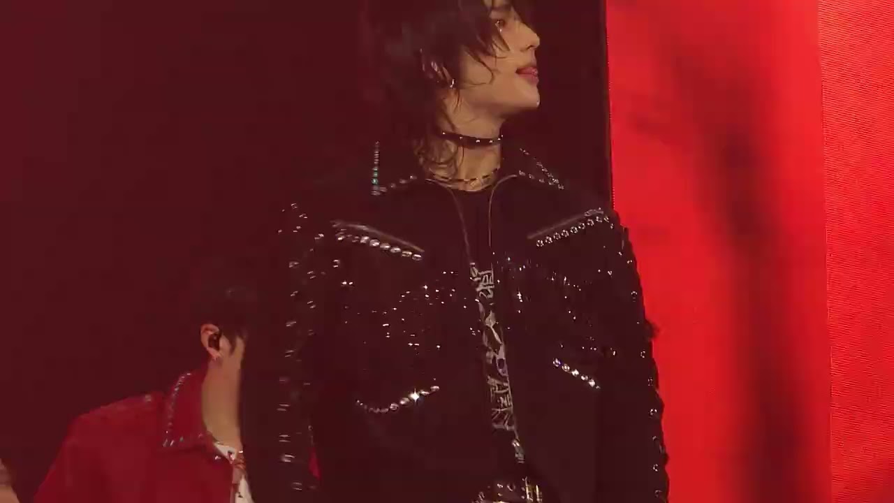 Superbowl [Hyunjin fancam] - Stray Kids dominATE Jakarta 211224