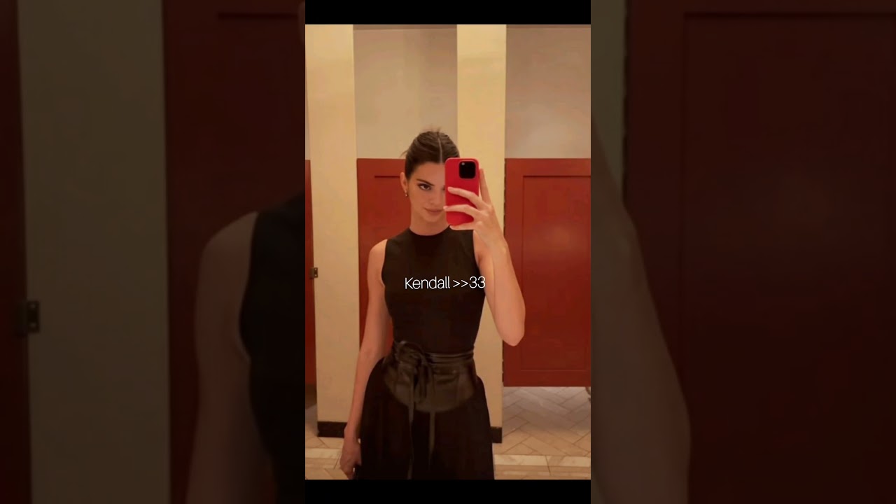 Mirror vibes with Kendall 🖤 🦋✨ 